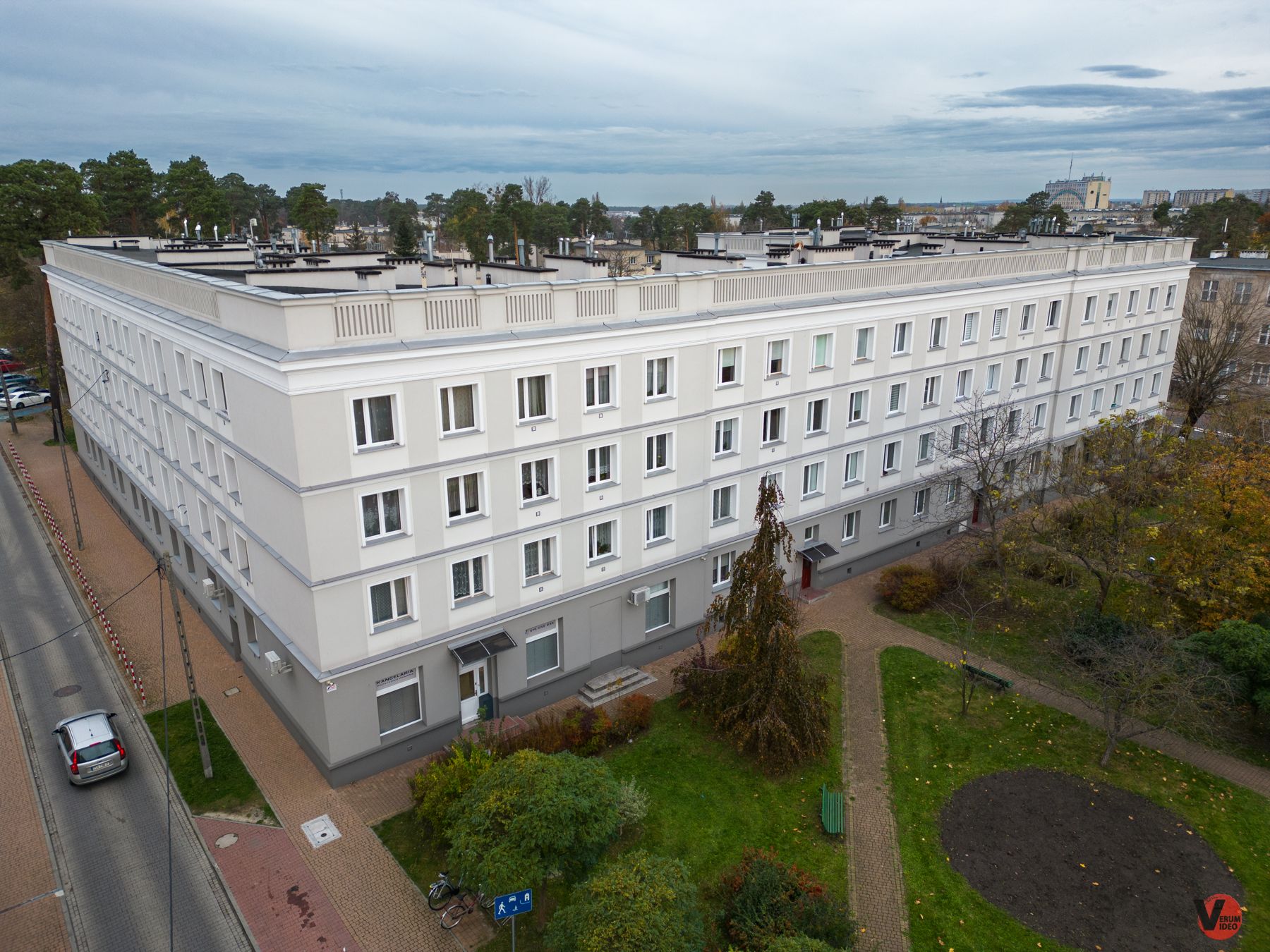 Budynek wielorodzinny Hutnicza 10 - zdjęcie 5