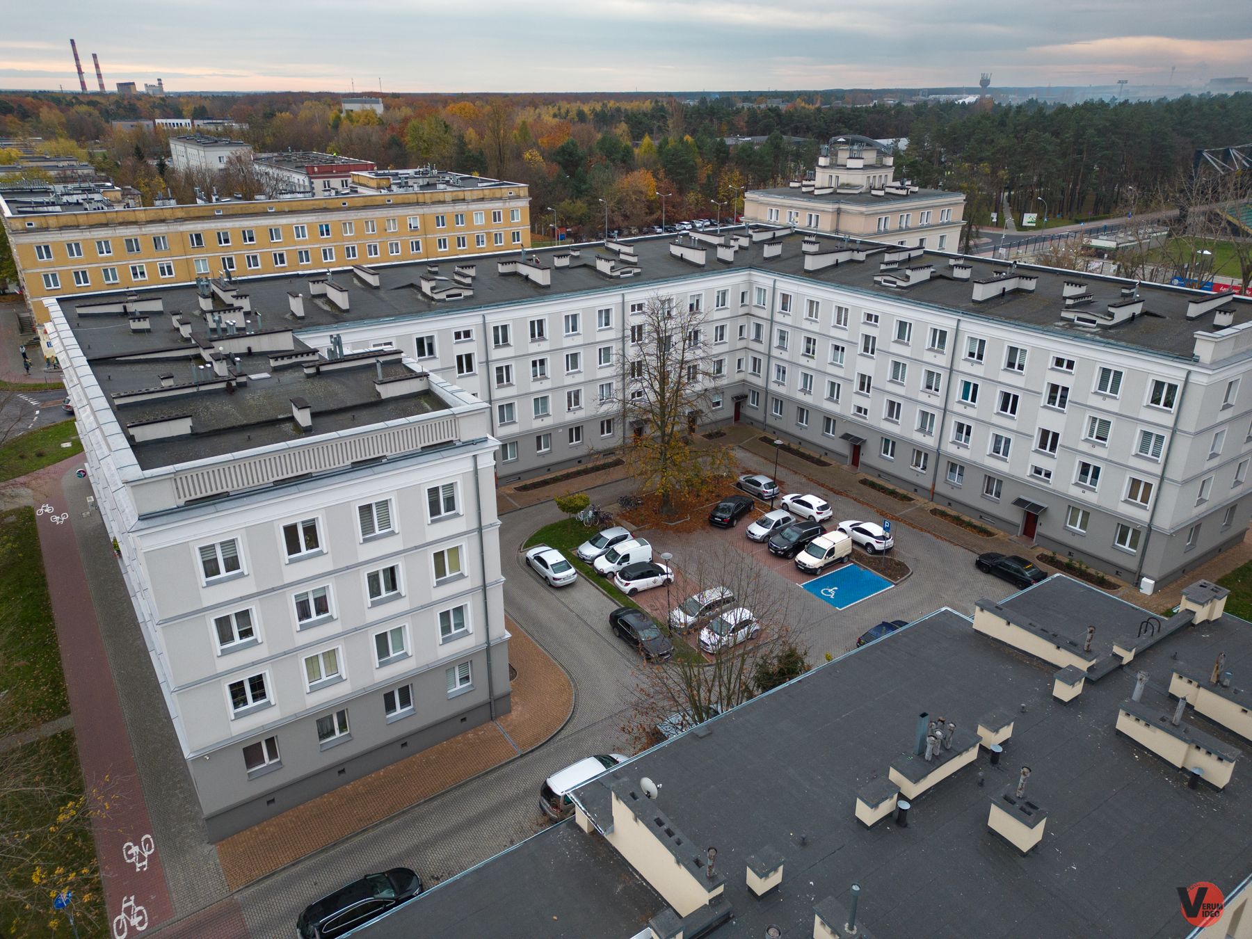 Budynek wielorodzinny Hutnicza 10 - zdjęcie 6